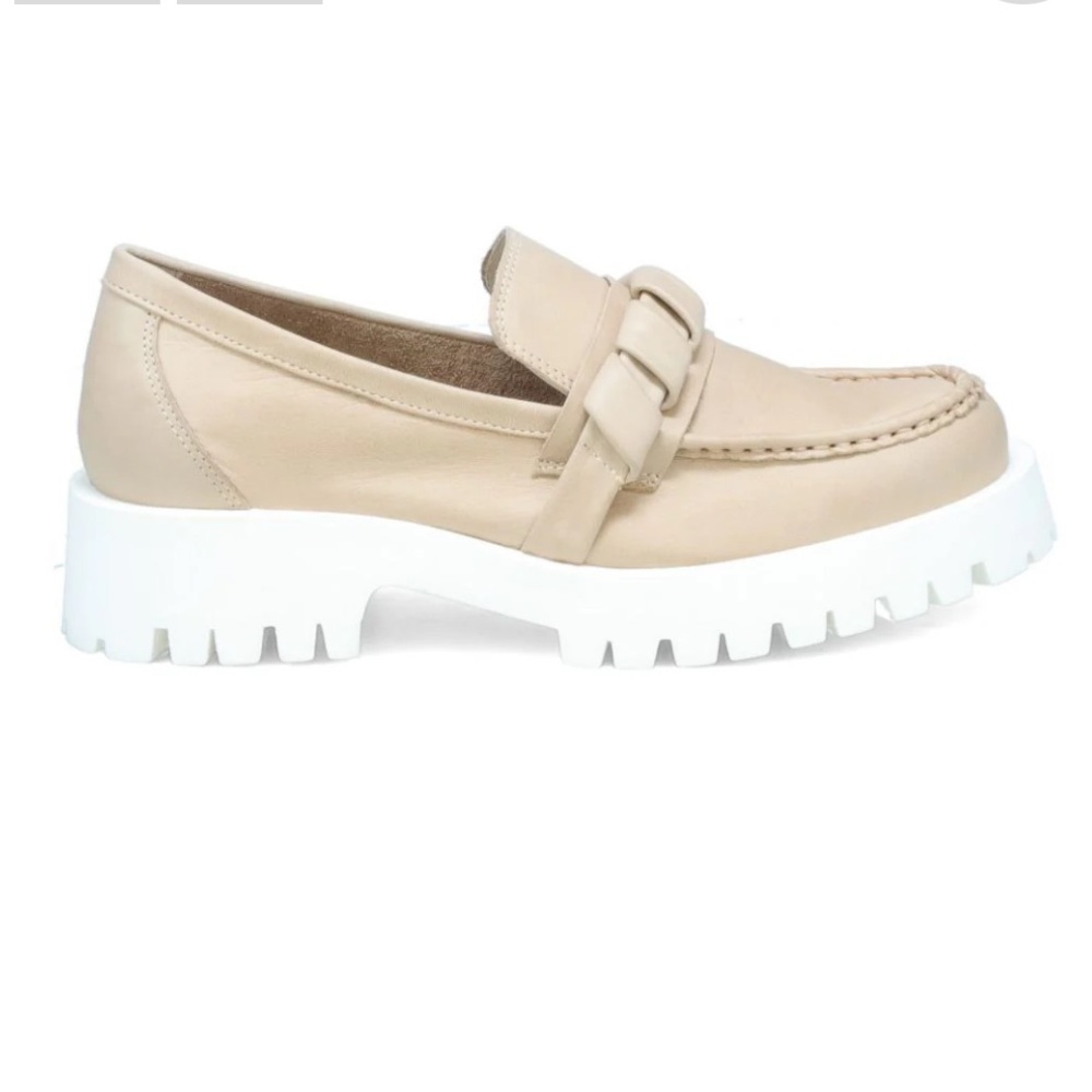 Miz Mooz ‘Vicky’ Beige Loafers with Chunky White Soles size 40